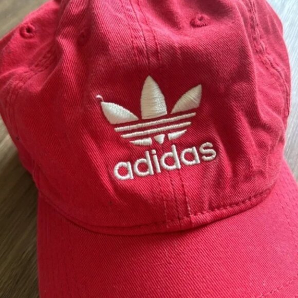 Adidas Original Red Cap - Cloth Strap - Picture 2 of 4
